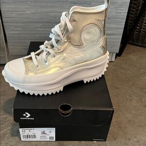 Converse Gold platform, size 6